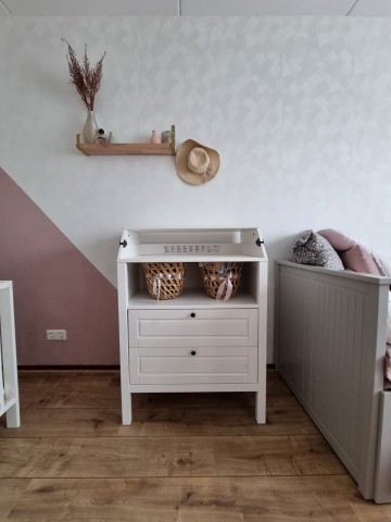 Mooie witte commode