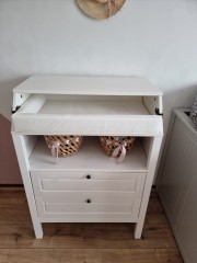 Mooie witte commode